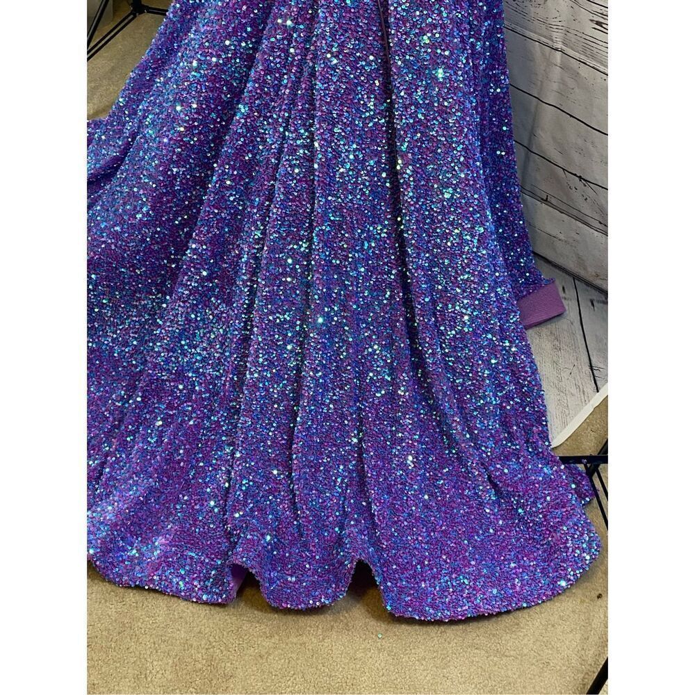 Amarra Sequin Purple Formal Gown Size 6 - Picture 9 of 16